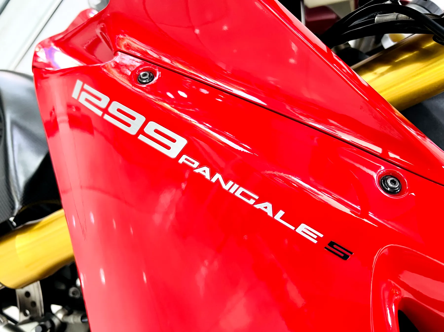 Ducati 1299 PANIGALE S gallery image 3