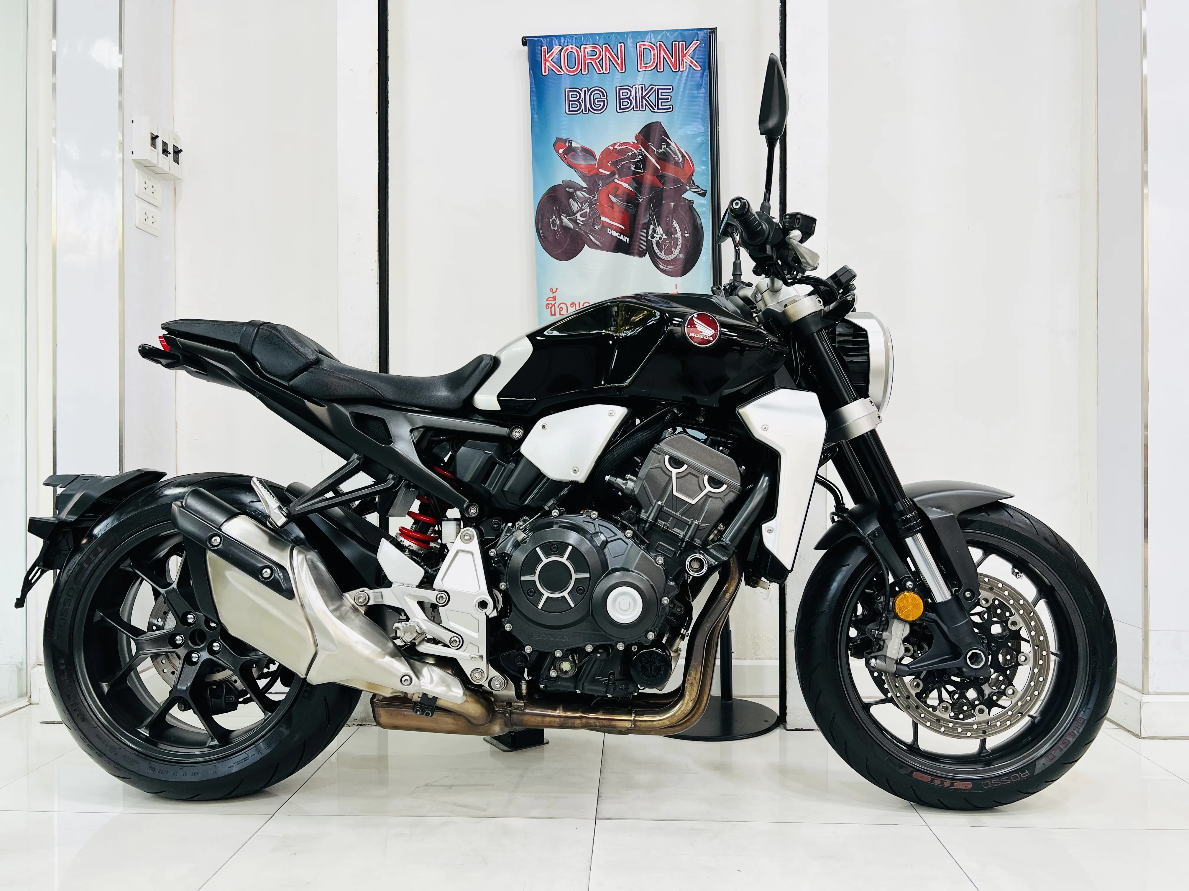 Honda CB1000R