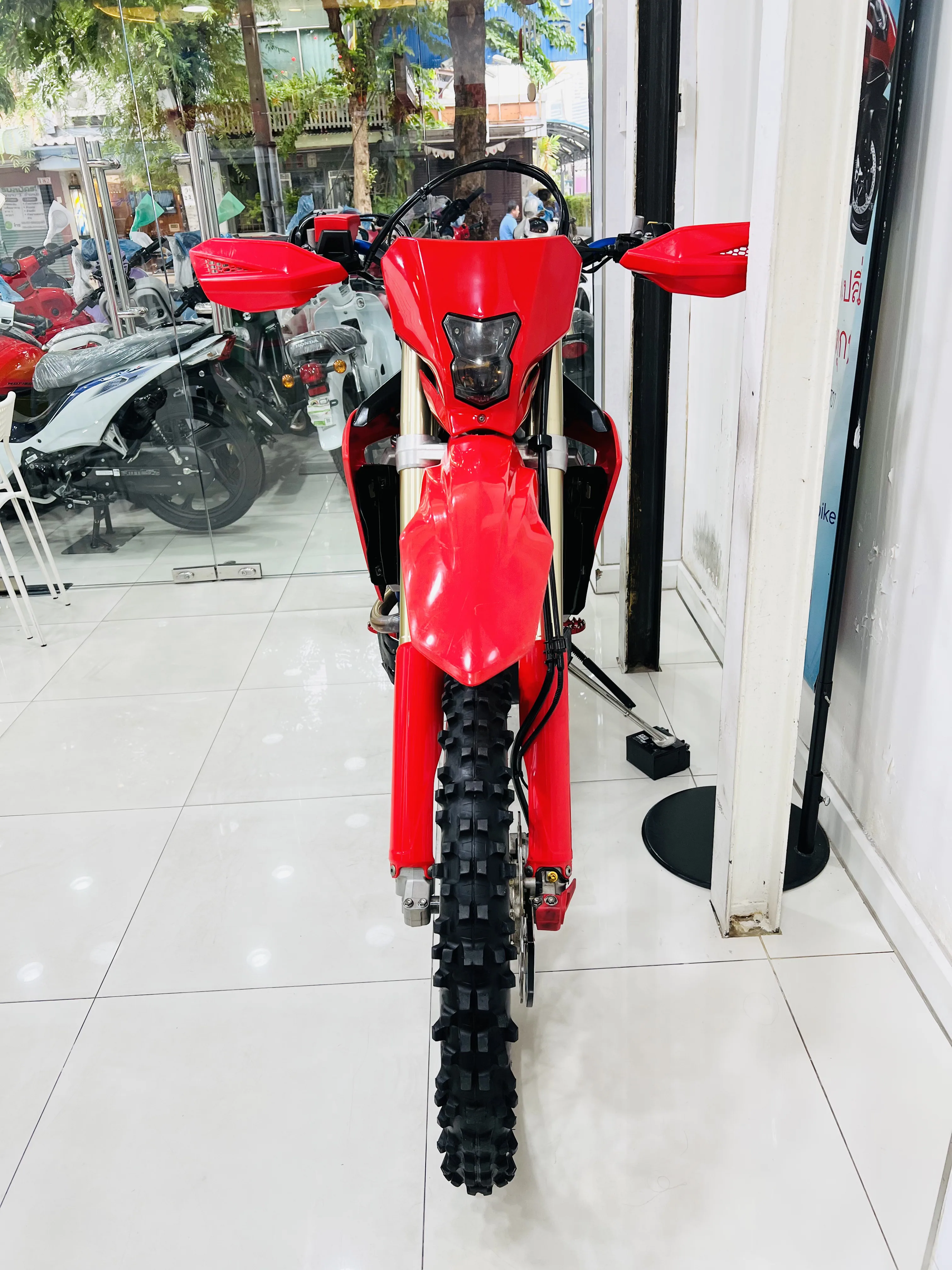 Honda CRF450RL gallery image 4