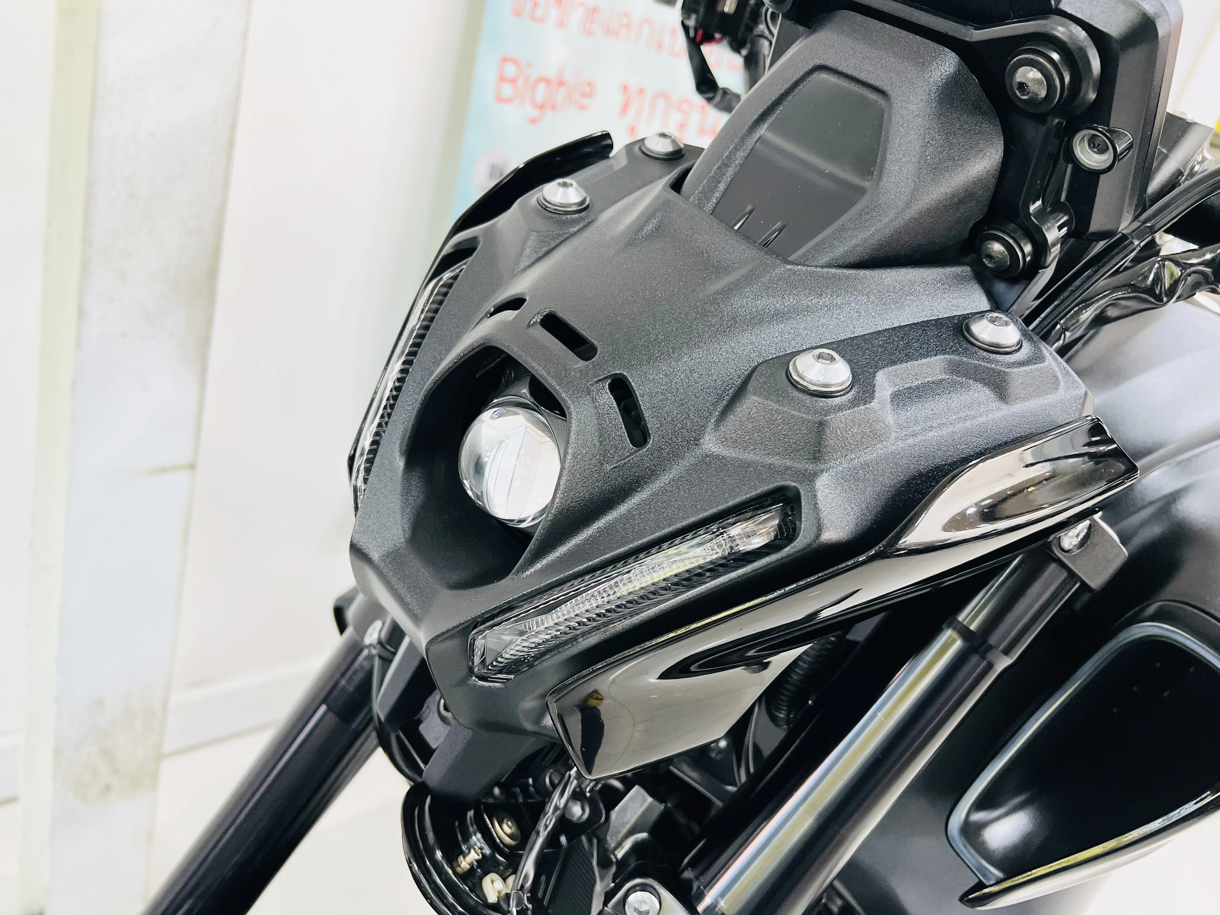 Yamaha MT09 gallery image 3