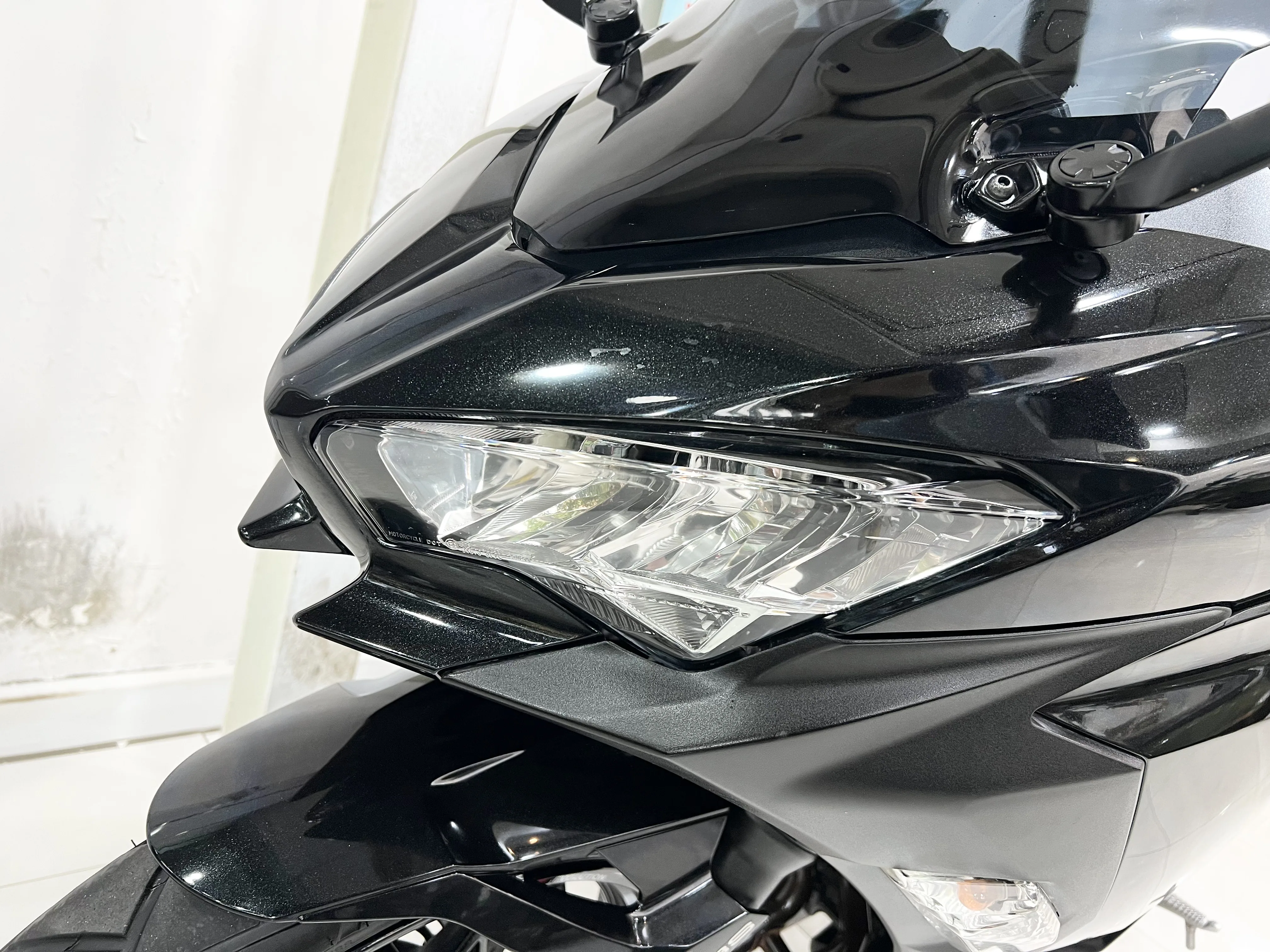 Kawasaki NINJA400 gallery image 3