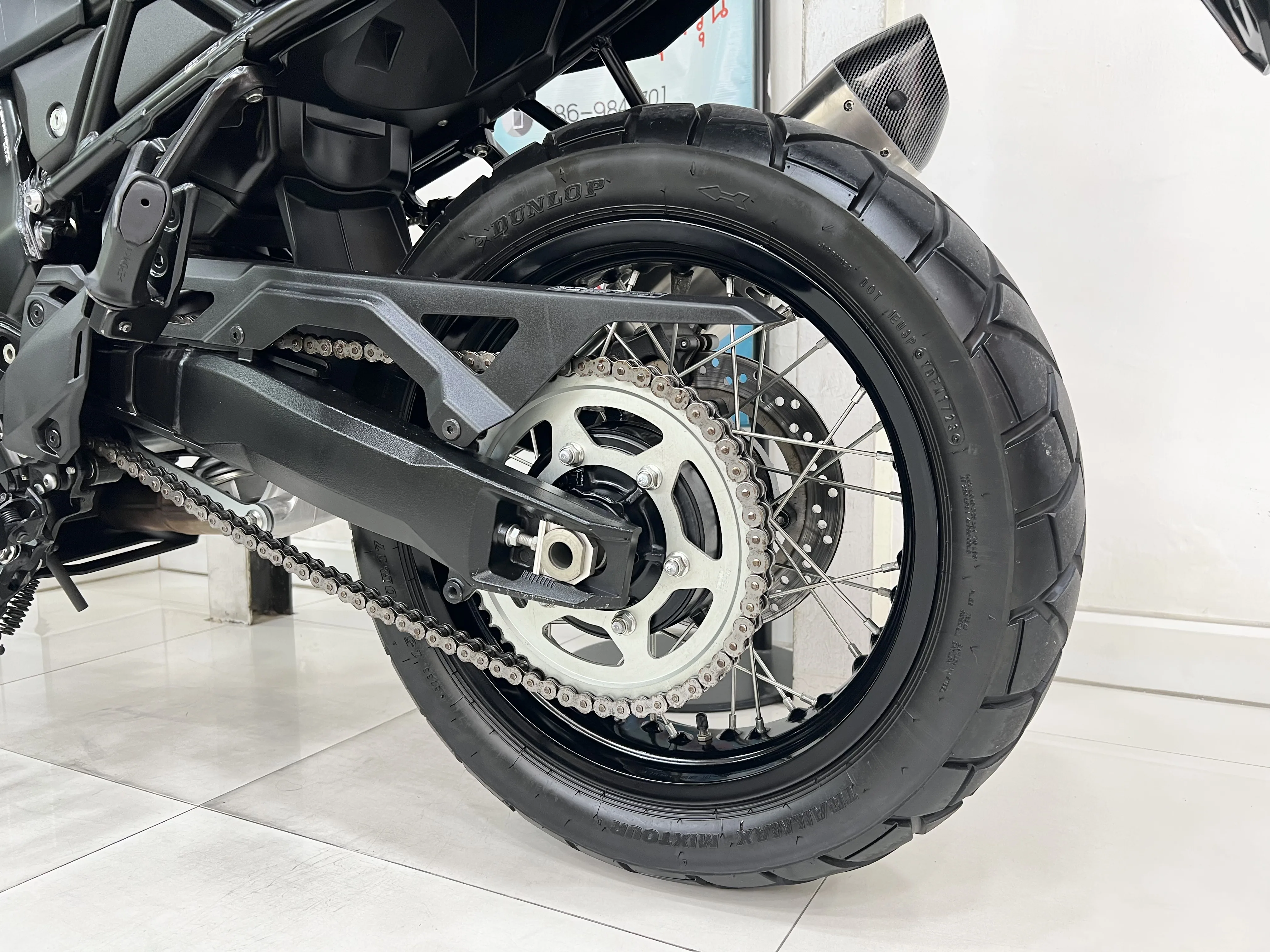 Suzuki V-STROM800DE gallery image 5
