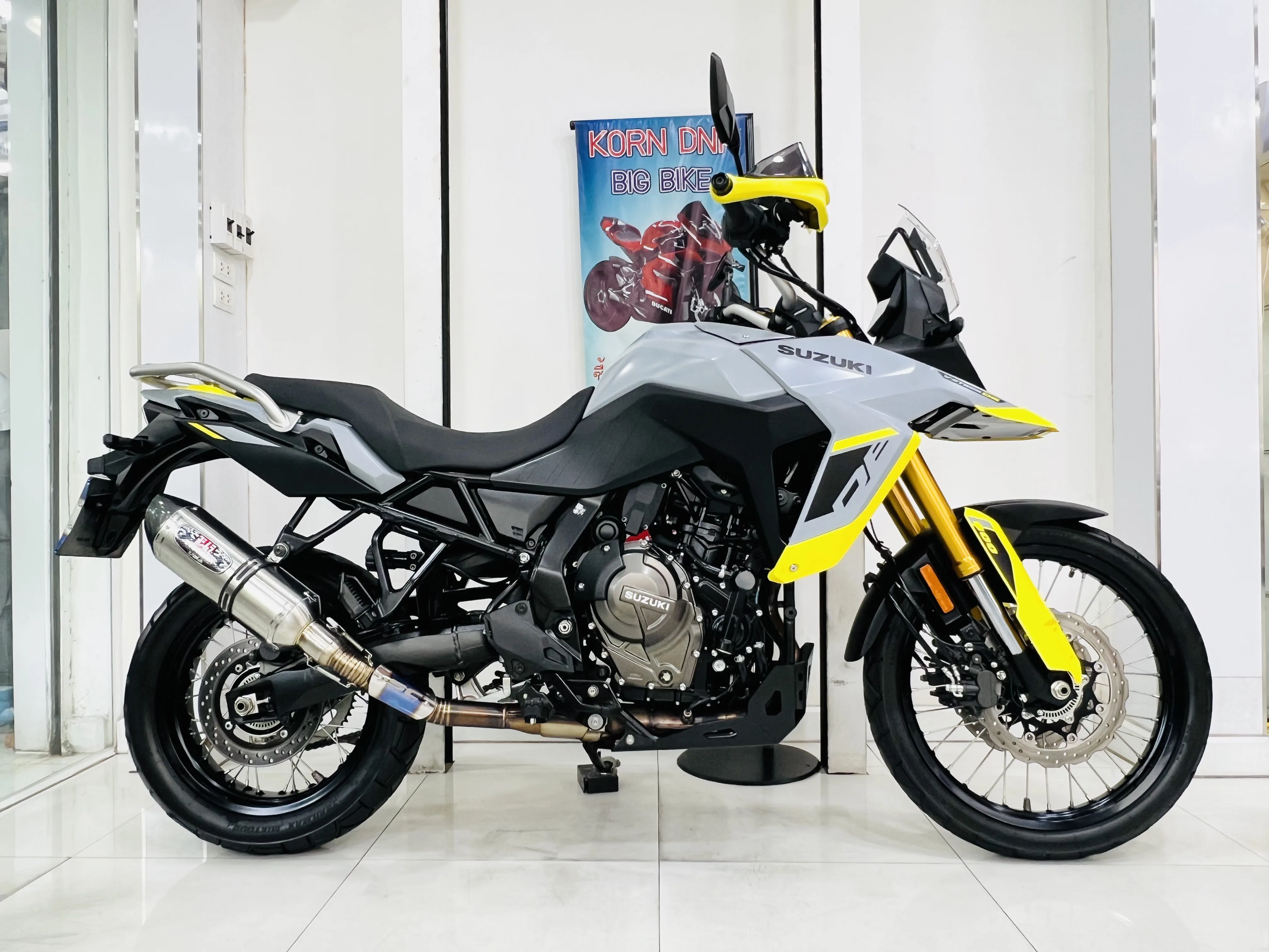 Suzuki V-STROM800DE