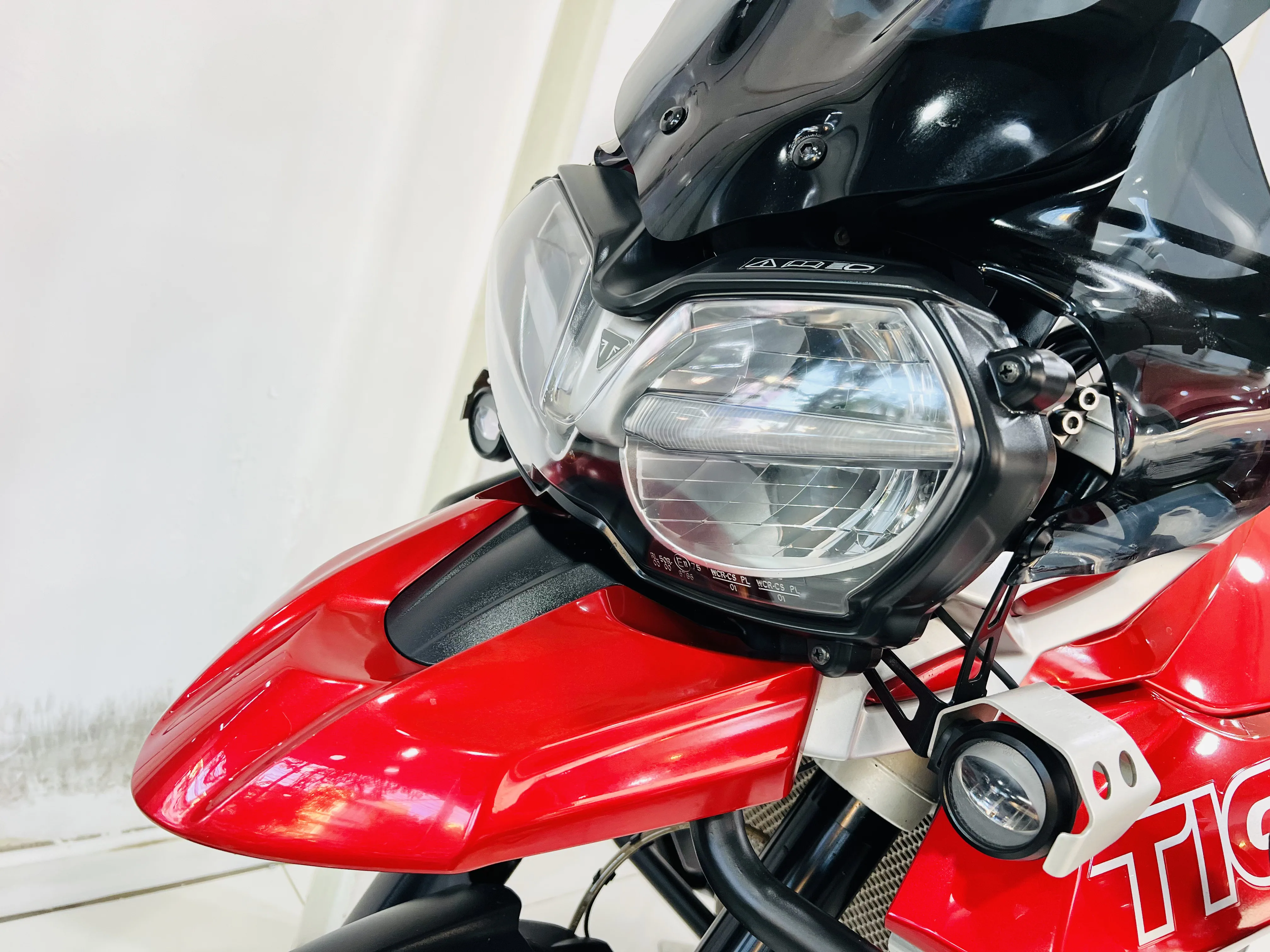 Triumph TIGER800 XCA gallery image 3