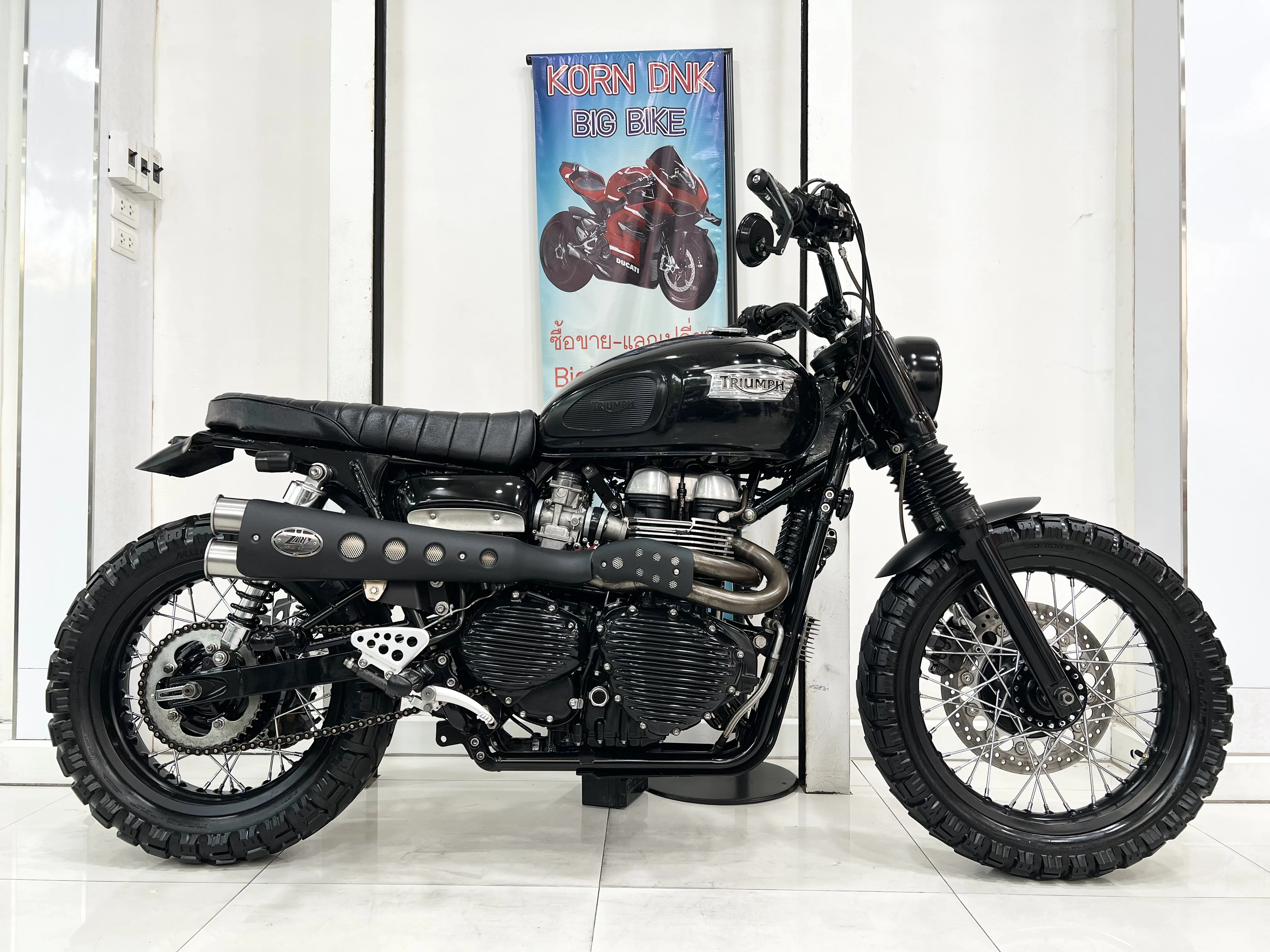 Triumph THRUXTON900