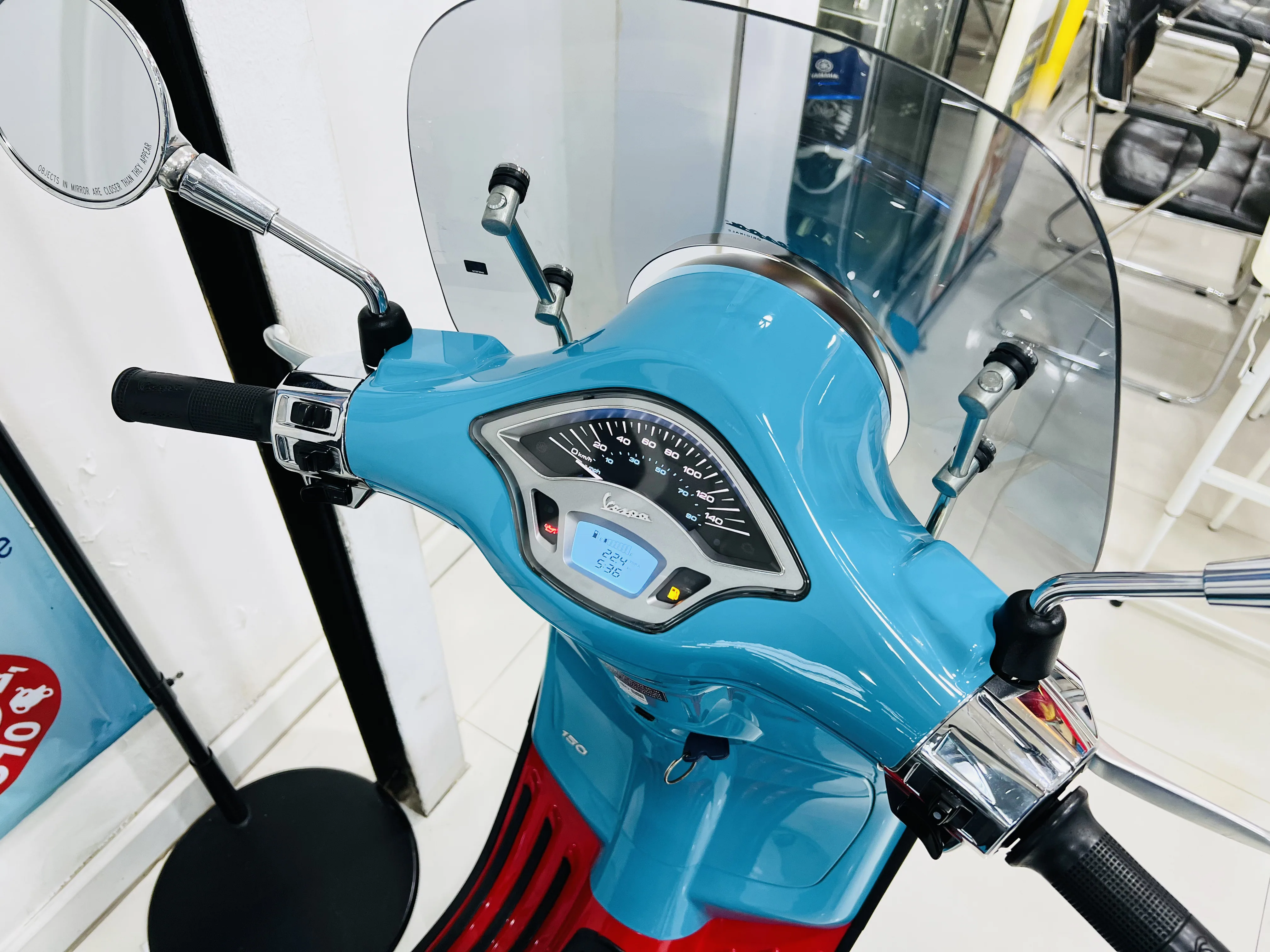 Vespa PREMAVERA S150 i-GET Color Vibe Edition gallery image 4