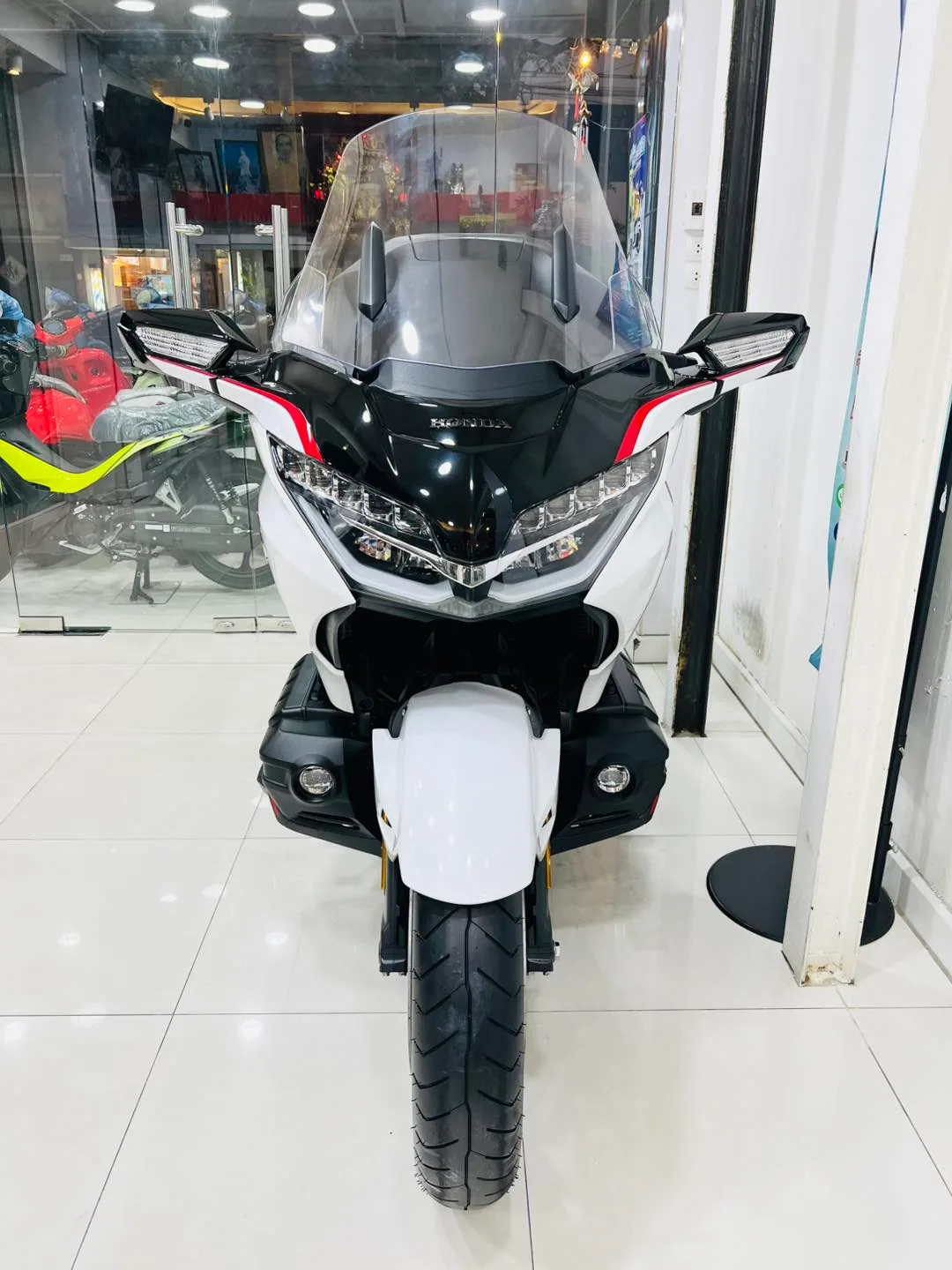 Honda GOLDWING DCT gallery image 5