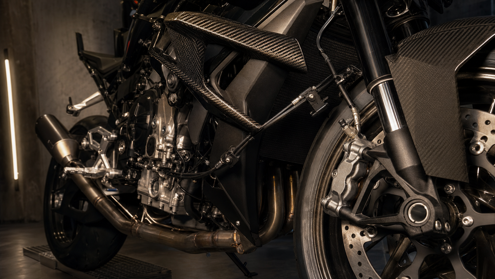 BMW M 1000 R AI generated detail image showing ShiftCam 999cc engine, carbon aero, M brakes and track hardware