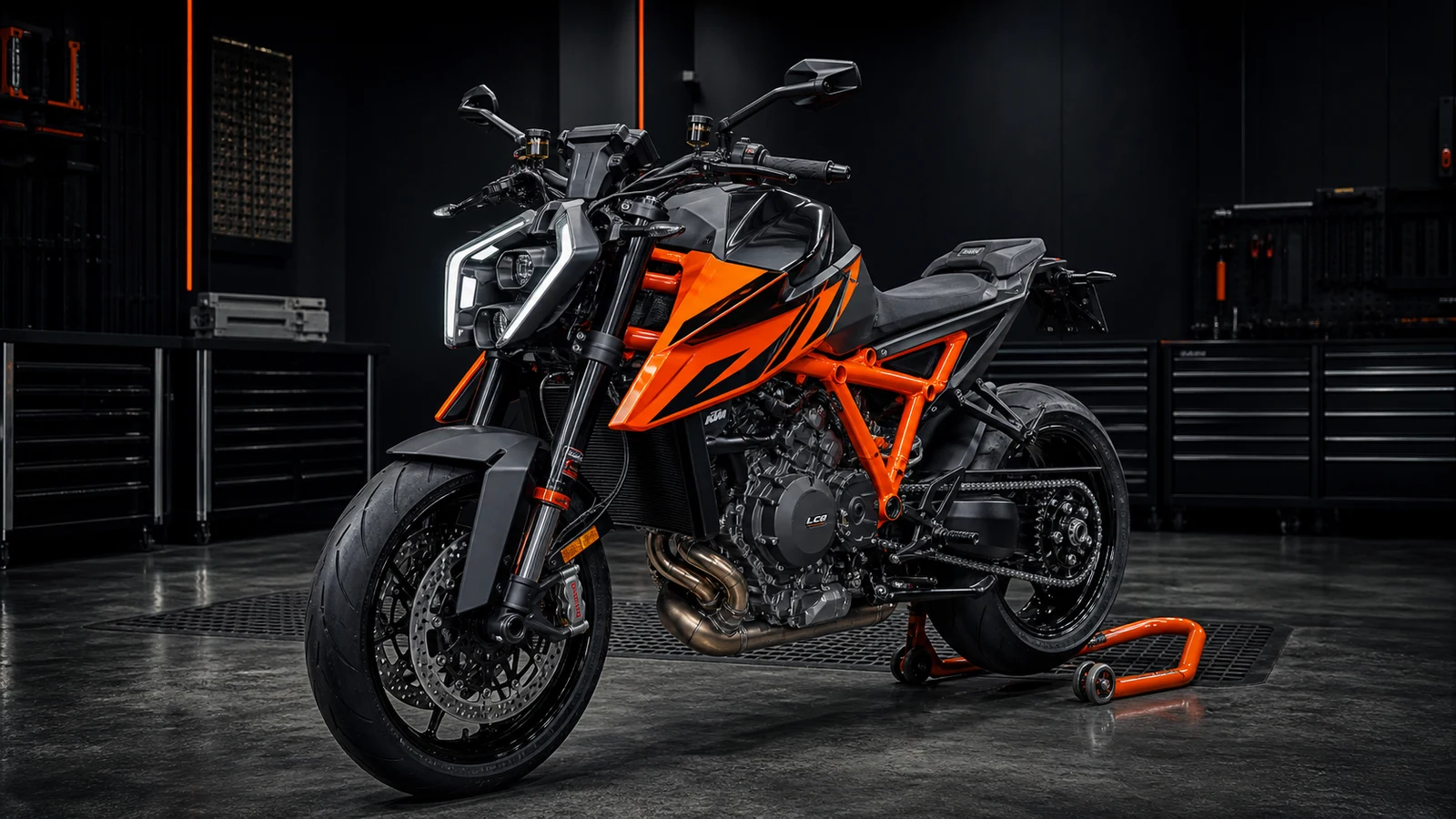 KTM 1390 Super Duke R EVO ในไทย | LC8 V-Twin และ WP Semi-Active Suspension สำหรับ Hyper Naked ระดับคัดสรร